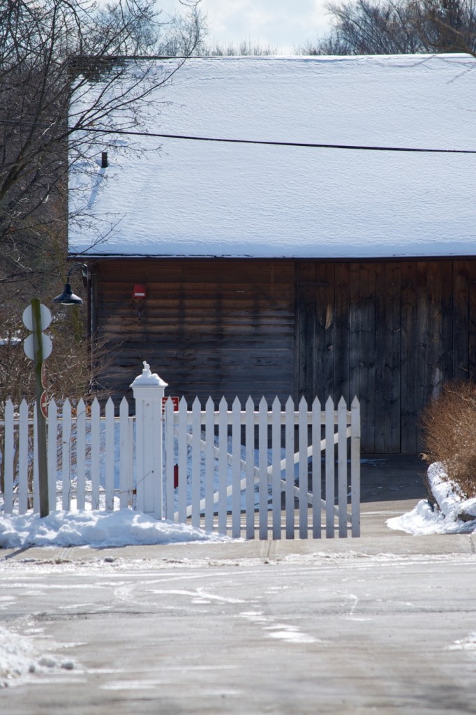 Entrance to Riverdale Farms, Toronto 2011-02-10