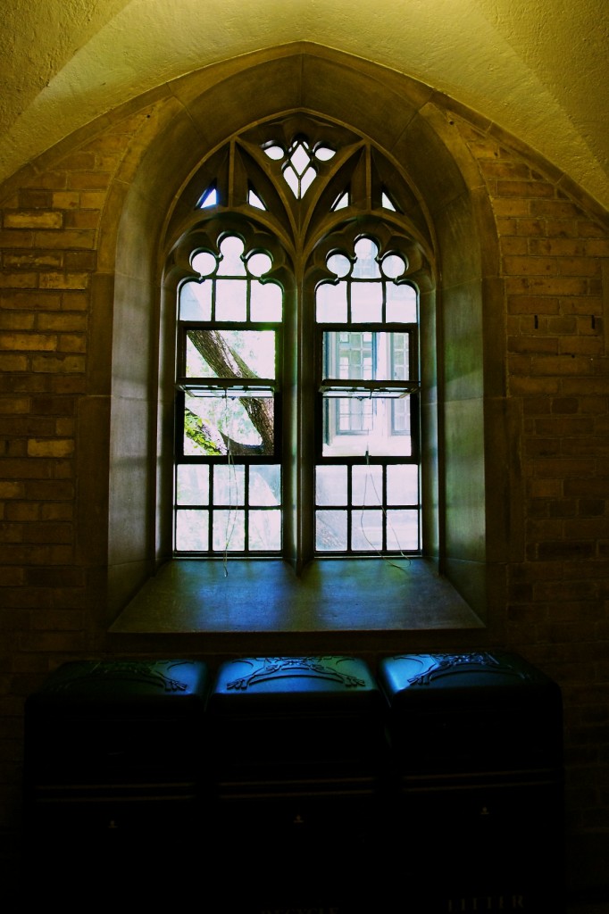 A window in Hart House, University of Toronto 2011-06-06