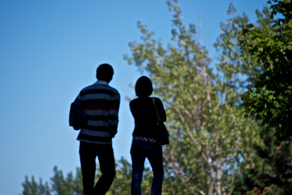 Couple in Ashbridge's Bay Park, Toronto 2011-09-09
