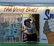 Ice cream vendor on Danforth Avenue, Toronto 2011-08-05