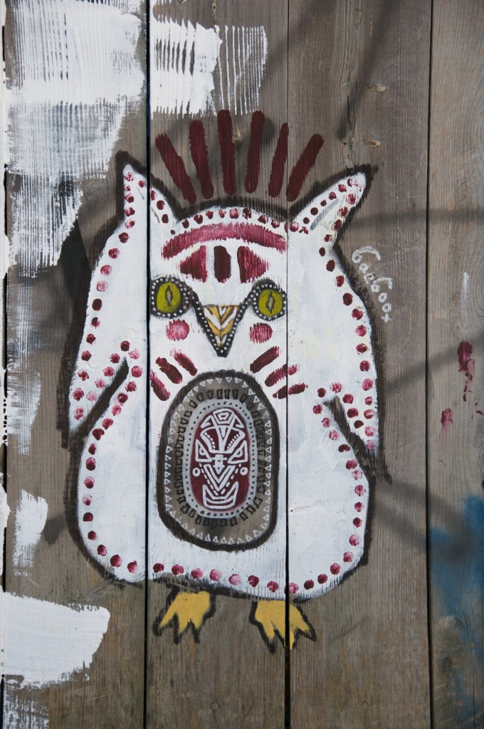 Painted character near Kensington Avenue, Toronto 2011-09-18
