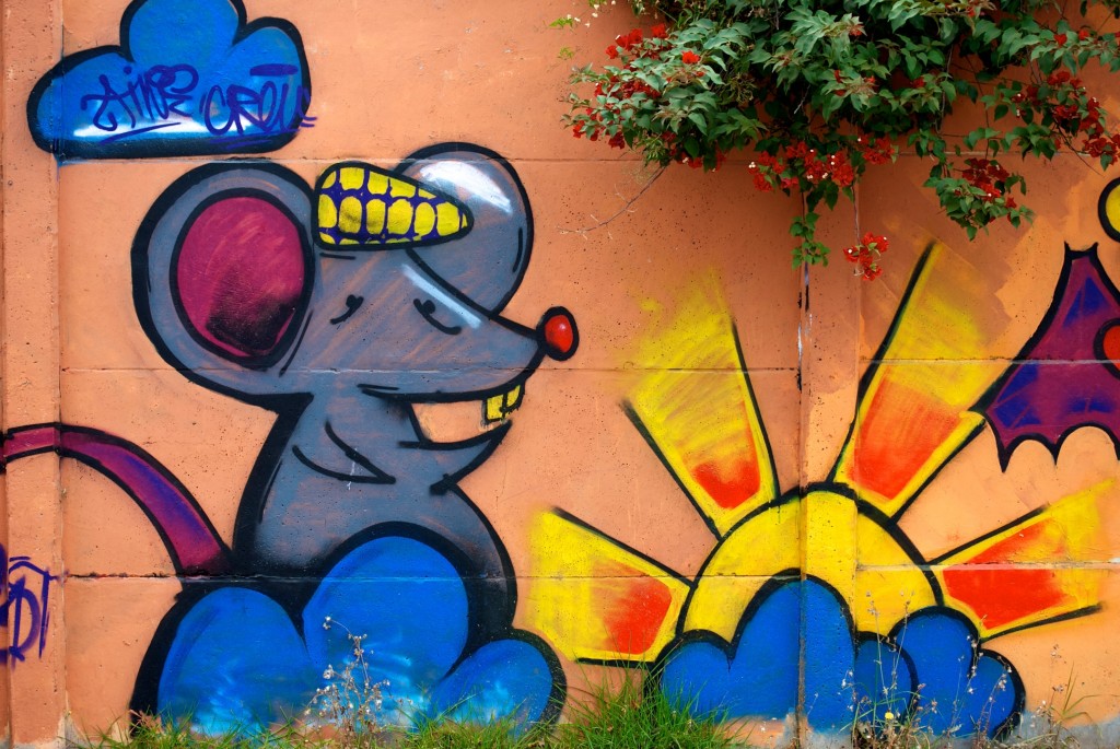 Graffiti in El Belloto Norte, Chile 2012-01-06