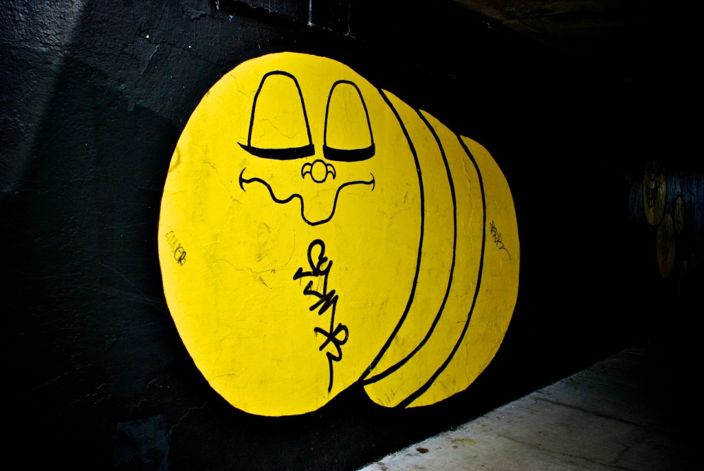 Yellow rounded face on Jones Avenue, Toronto 2009-03-21