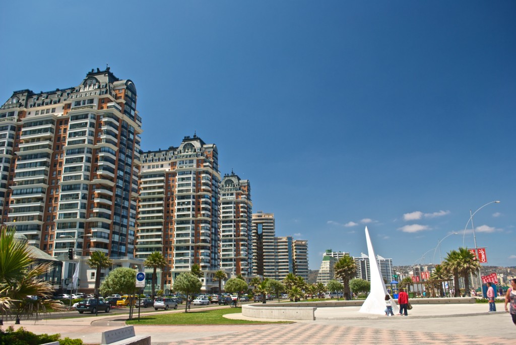 Sea-side condominiums in Viña del Mar, Chile 2012-01-07