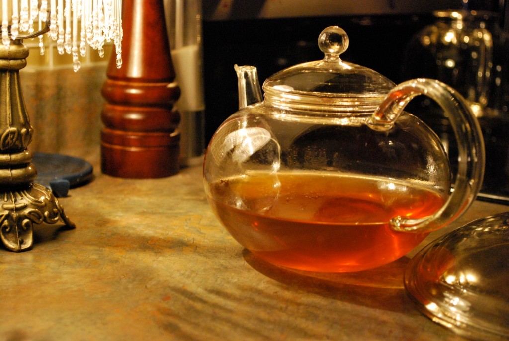 Pot of tea, Danforth Village, Toronto 2009-03-21