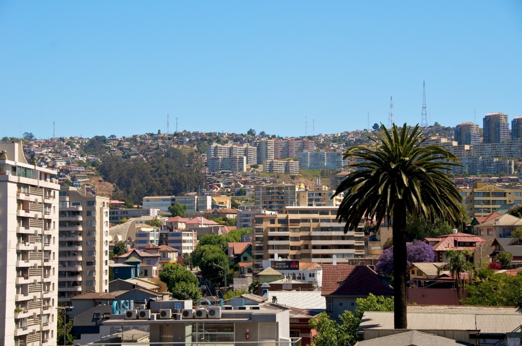 Hillside view taken from Cerro Castillo in Viña del Mar, Chile 2010-12-19