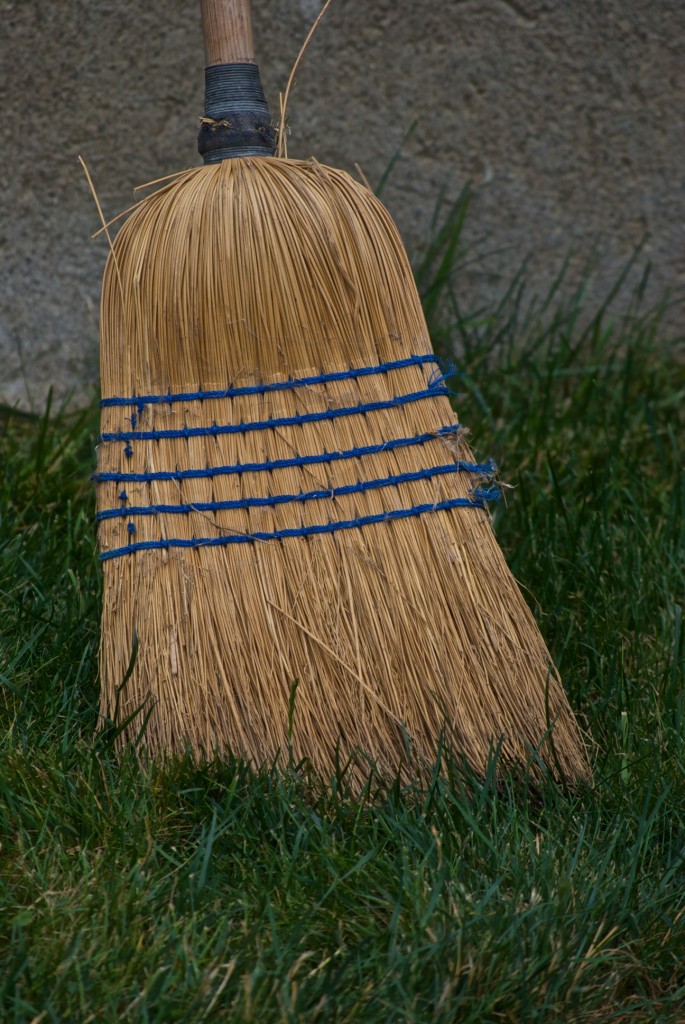 The broom before the guests arrive in Dorval