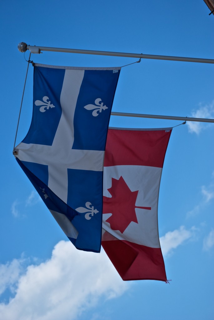 Québec and Canadian flags in Vieux-Port-de-Montréal 2011-05-30