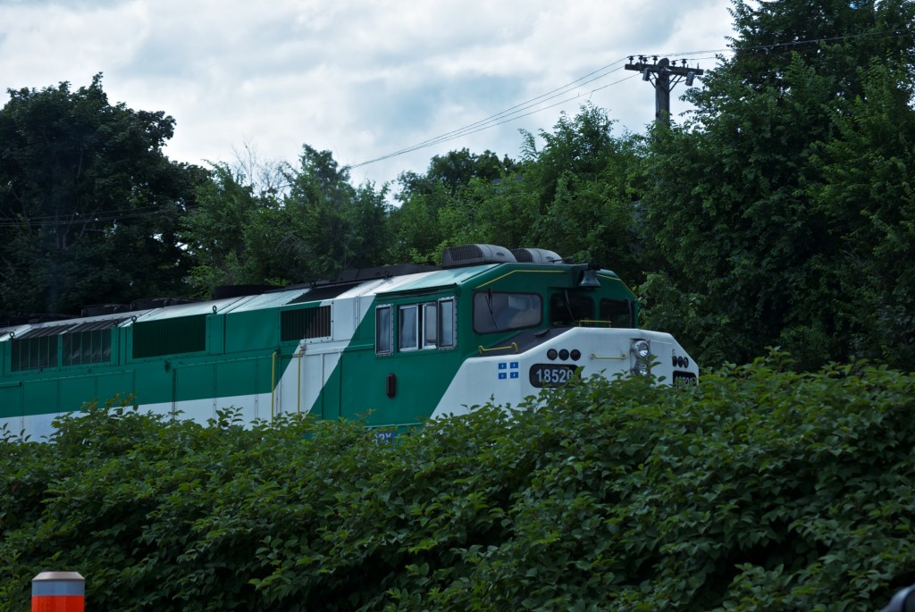 Train near Highway 720, Montréal 2012-07-24